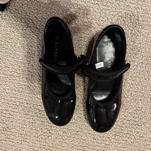 Danskin Kids' Black Tap Shoes